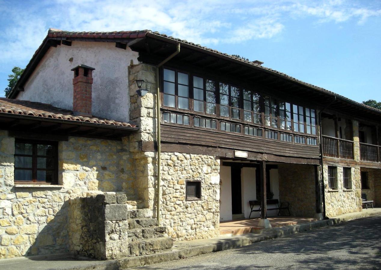 Gasthaus Turismo Rural El Sidron Piloña Exterior foto