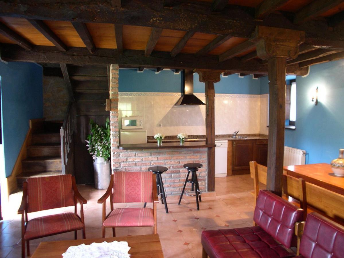 Gasthaus Turismo Rural El Sidron Piloña Exterior foto