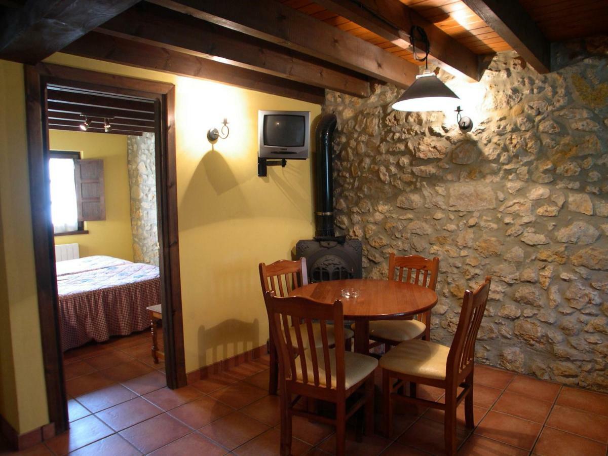 Gasthaus Turismo Rural El Sidron Piloña Exterior foto